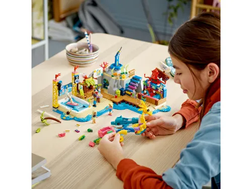 LEGO Friends 41737 Plaj Eğlence Parkı