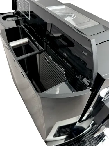 Ekspres ciśnieniowy JURA E8 Piano Black - outlet