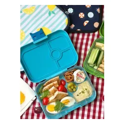 XL Yumbox Tapas 4 öğle yemeği kutusu-antibes blue / zodiac tray