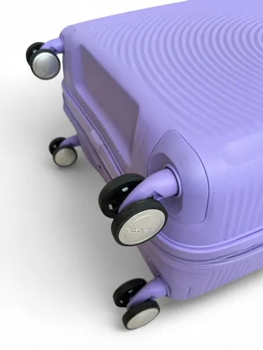 Walizka średnia Soundbox American Tourister - lavender - outlet