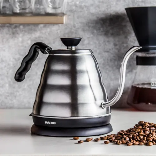 HARIO Buono Electric Kettle czarny 0,8 l - czajnik elektryczny bezprzewodowy ze stali nierdzewnej