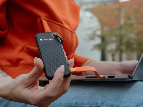 Dysk VERBATIM Pocket 256GB SSD Czarno-pomarańczowy