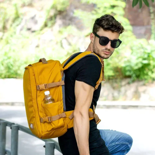 Rucsac pentru Laptop CabinZero Classic Plus 32 l - Orange chill