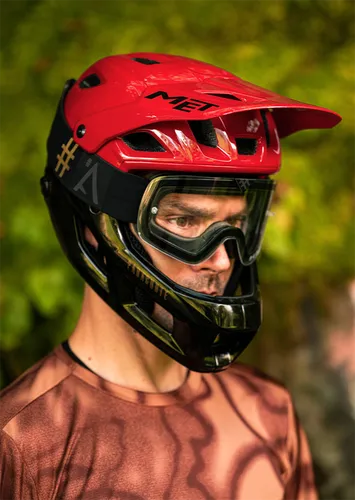 Kask rowerowy Full Face MET Parachute MCR MIPS