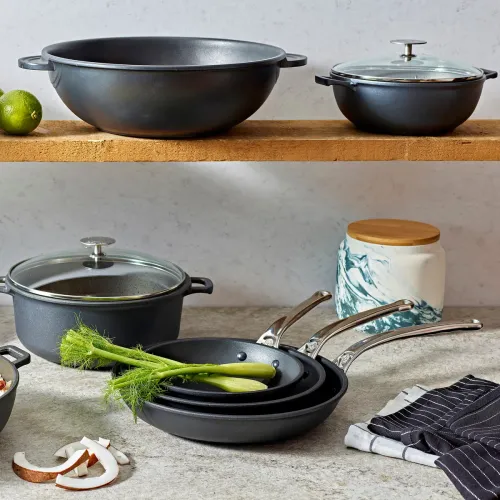 DE BUYER Choc Extreme Normal 20 cm czarna - patelnia nieprzywierająca