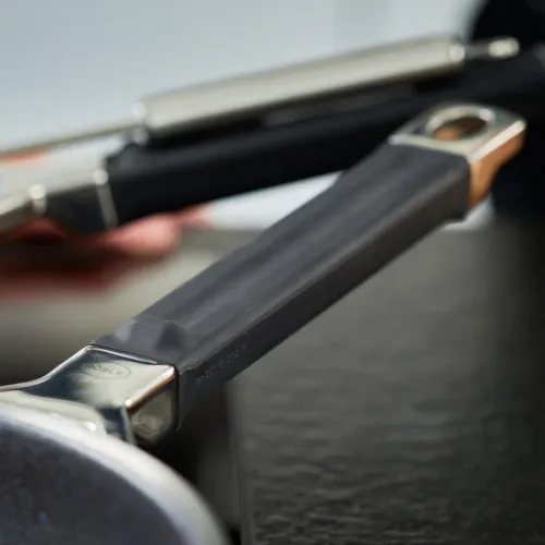 ROESLE Silence Pro 32 cm - patelnia nieprzywierająca