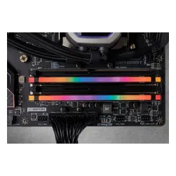 Pamięć Corsair Vengeance RGB PRO, DDR4, 16 GB, 2933MHz, CL16 (CMW16GX4M2Z2933C16)