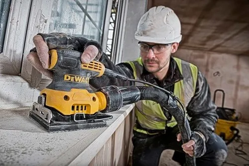 Dewalt Taşlama Makinesi DWE6411