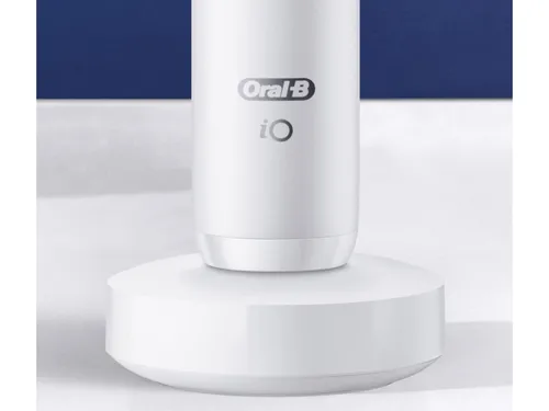 Oral-B ıO Serisi 8 Beyaz Elektrikli Diş Fırçası