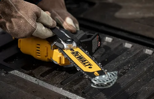 Piła łańcuchowa akumulatorowa DEWALT 18V DCMPS520P1-QW 5,0AH
