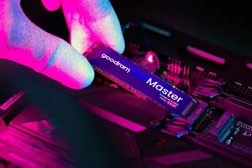 Dysk GOODRAM Master 2TB SSD