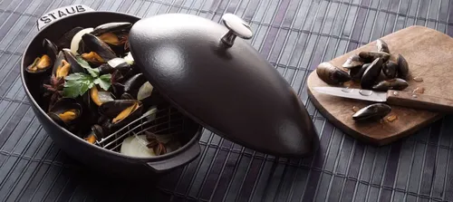 STAUB Moules 2 l - garnek do muli żeliwny z pokrywką