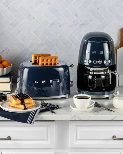 Toster Smeg TSF01NBEU Rozmrażanie 950W