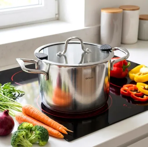 Garnek ze stali nierdzewnej z pokrywką VENICE 2,3 l