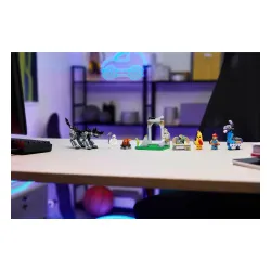 LEGO Fortnite 77075 Skórek I Iskra Oraz Obóz
