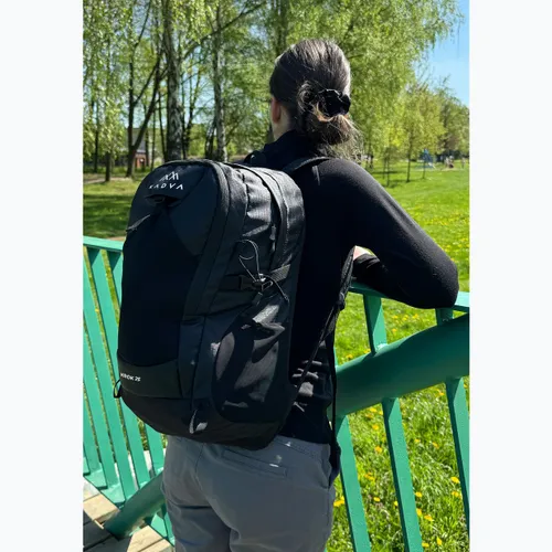 Plecak turystyczny KADVA kieszeń na laptopa Krok 25 l czarny