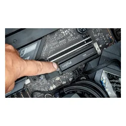 Dysk CRUCIAL T500 1TB SSD (z radiatorem)