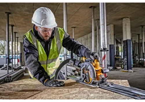Pilarka tarczowa DeWalt DCS579X2