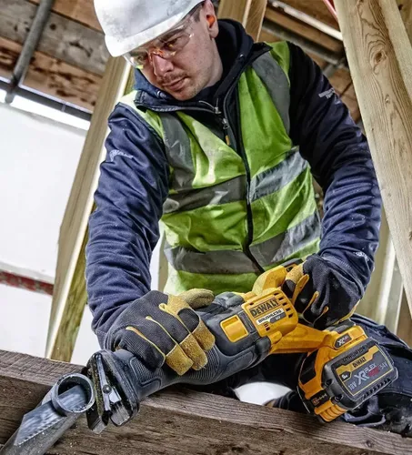 Ferăstrău cu piston DeWalt DCS389NT