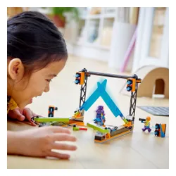 LEGO City Wyzwanie kaskaderskie: ostrze 60340
