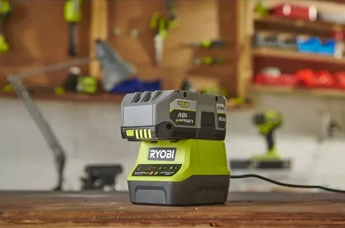 Ładowarka RYOBI RC18120A 18V 2A