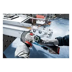 Akumulator BOSCH Professional 1600A02T5P 8Ah 18V + ładowarka