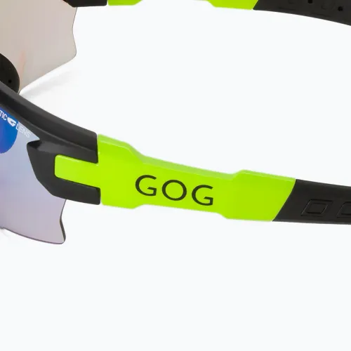 Okulary przeciwsłoneczne GOG Steno C matt black/green/ polychromatic green