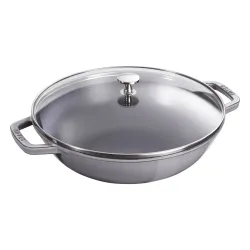 STAUB Cast 30 cm - patelnia / wok żeliwny z dwoma uchwytami i pokrywką