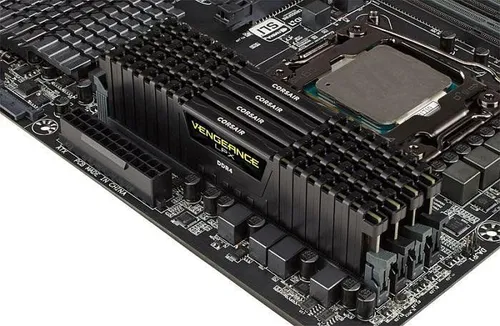 Pamięć Corsair Vengeance LPX, DDR4, 128 GB, 2666MHz, CL16 (CMK128GX4M4A2666C16)