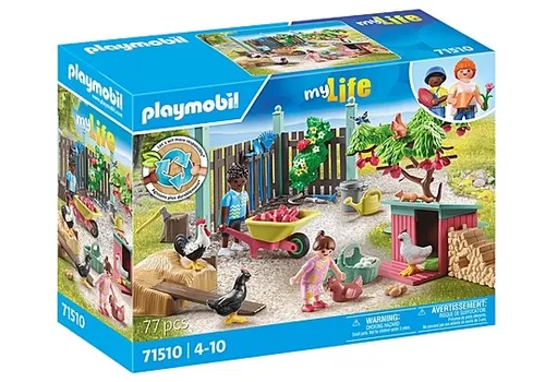 Набор фигурок Playmobil My Life 71510 Крошечный дом Куриная ферма в саду