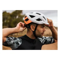 Kask rowerowy LAZER Cerro KinetiCore Biało-pomarańczowy MTB (rozmiar S)