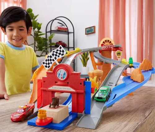 Tor MATTEL Cars Auta Droga Ratunkowa wyścig z przeszkodami Zestaw JFL57