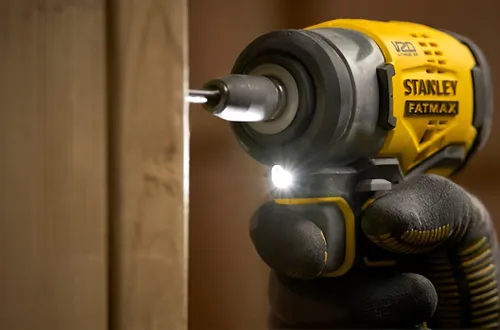 Klucz udarowy STANLEY Fatmax SFMCF910B-XJ