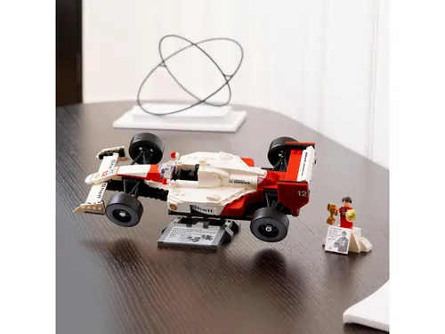 LEGO Icons 10330 McLaren MP4 / 4 и Айртон Сенна