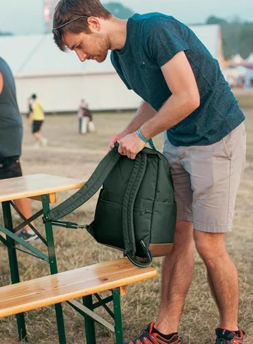 Antykradzieżowy plecak Pacsafe Go 25 l Anti-Theft - spruce green