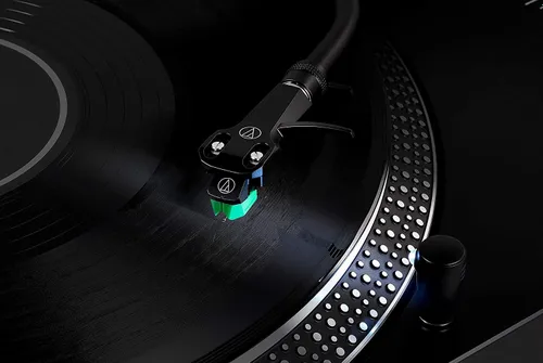 Виниловый проигрыватель Audio-Technica AT-LP120XBT-USB