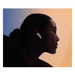 Apple AirPods 5 z bezprzewodowym etui ładującym