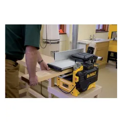 Strugarka grubościowa DEWALT D27300-QS
