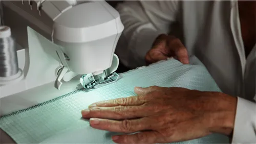 Maszyna do szycia Overlock CECOTEC Belle Couture Biały