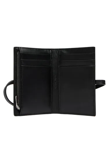 Кошелек Calvin Klein Emblem Hw Pebble Wallet On Strap LV04F1130G