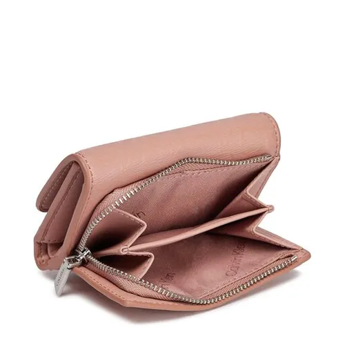 Маленький женский кошелек Calvin Klein CK Must Trifold Sm_Epi Mono K60k611439 Ash Rose Mono VB8