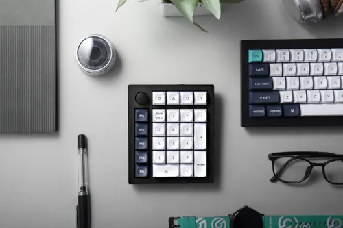 Klawiatura KEYCHRON Q0 Max Wireless Number Pad Switch Gateron Jupiter Banana Czarno-biały
