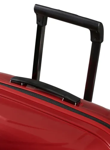 Средний чемодан Samsonite Attrix - red