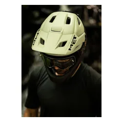Kask rowerowy Full Face MET Parachute MCR MIPS
