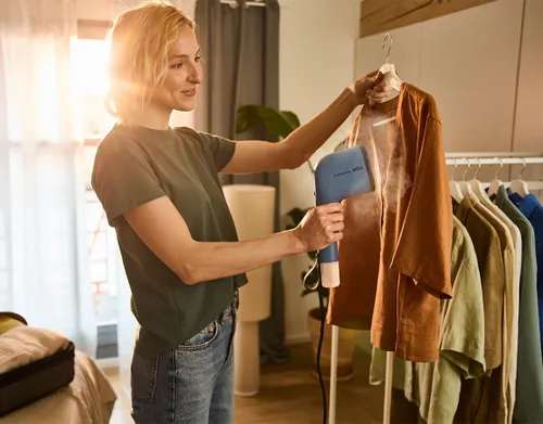 Parownica do ubrań (Steamer) BRAUN GS3024BL