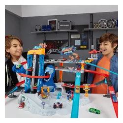 ZURU Metal Machines Garaż Atak Goryla