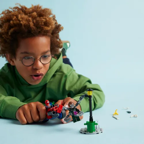 LEGO 76275 Marvel Pościg na motocyklu: Spider-Man vs. Doc Ock