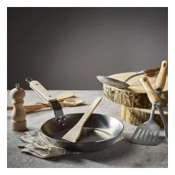 DE BUYER Mineral B Bois 24 cm - patelnia ze stali węglowej