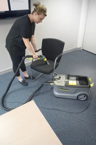 Karcher моющий пылесос Puzzi 10/1 1.100-130.0