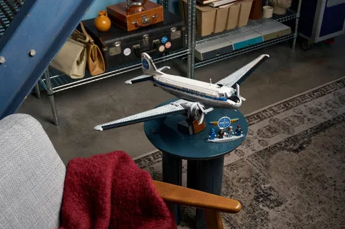 LEGO 11378 Icons Samolot pasażerski Douglas DC-3 PAN AM